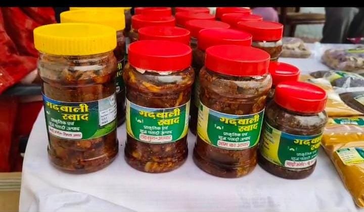 सशक्त बहना उत्सव में दिखी महिलाओं की हुनर और स्थानीय उत्पादों की समृद्ध झलक 4 1787618560 0 सशक्त बहना उत्सव में दिखी महिलाओं की हुनर और स्थानीय