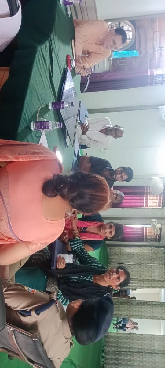 1787619458 985 पुलिस लाईन रोशनाबाद हरिद्वार में एच्छिक ब्यूरो की बैठक का