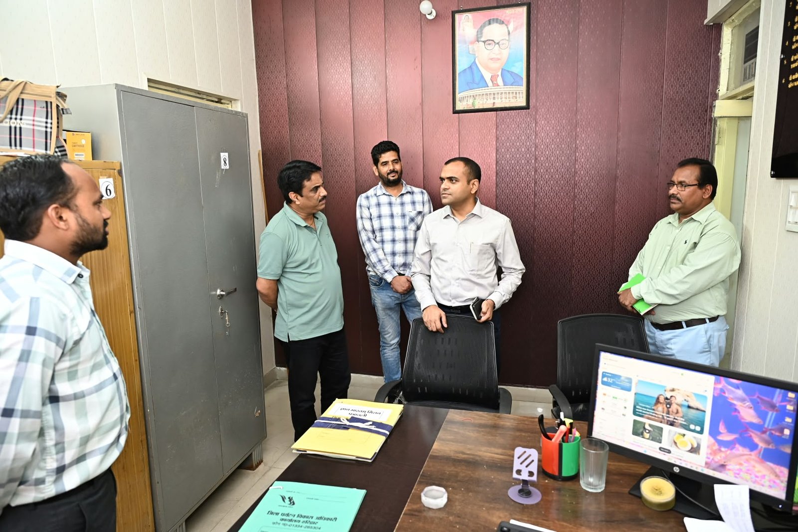 1787659508 244 जिलाधिकारी ने जिला पर्यटन कार्यालय का किया औचक निरीक्षण पर्यटन