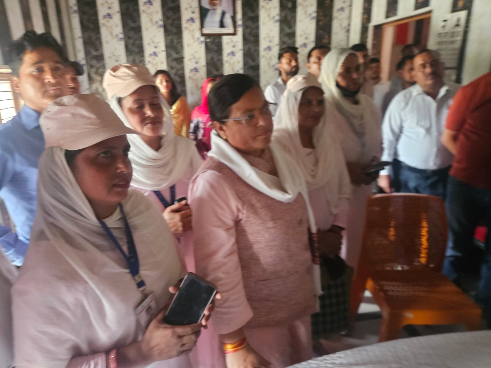 ठोस अपशिष्ट प्रबंधन में महिलाओं की भागीदारी से मॉडल ग्राम पंचायत की तैयारी 6 1787666837 318 ठोस अपशिष्ट प्रबंधन में महिलाओं की भागीदारी से मॉडल ग्राम