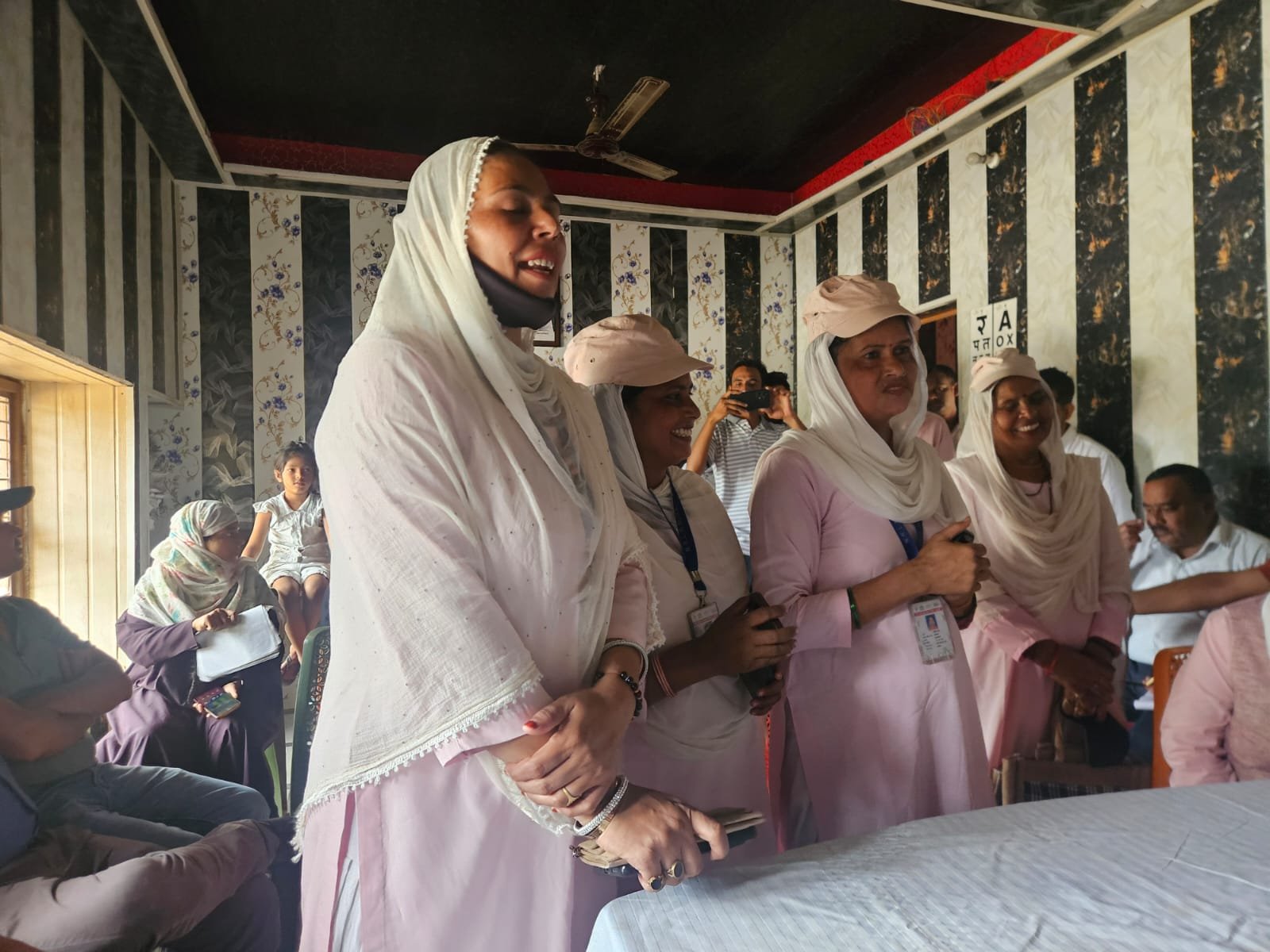 1787666837 464 ठोस अपशिष्ट प्रबंधन में महिलाओं की भागीदारी से मॉडल ग्राम