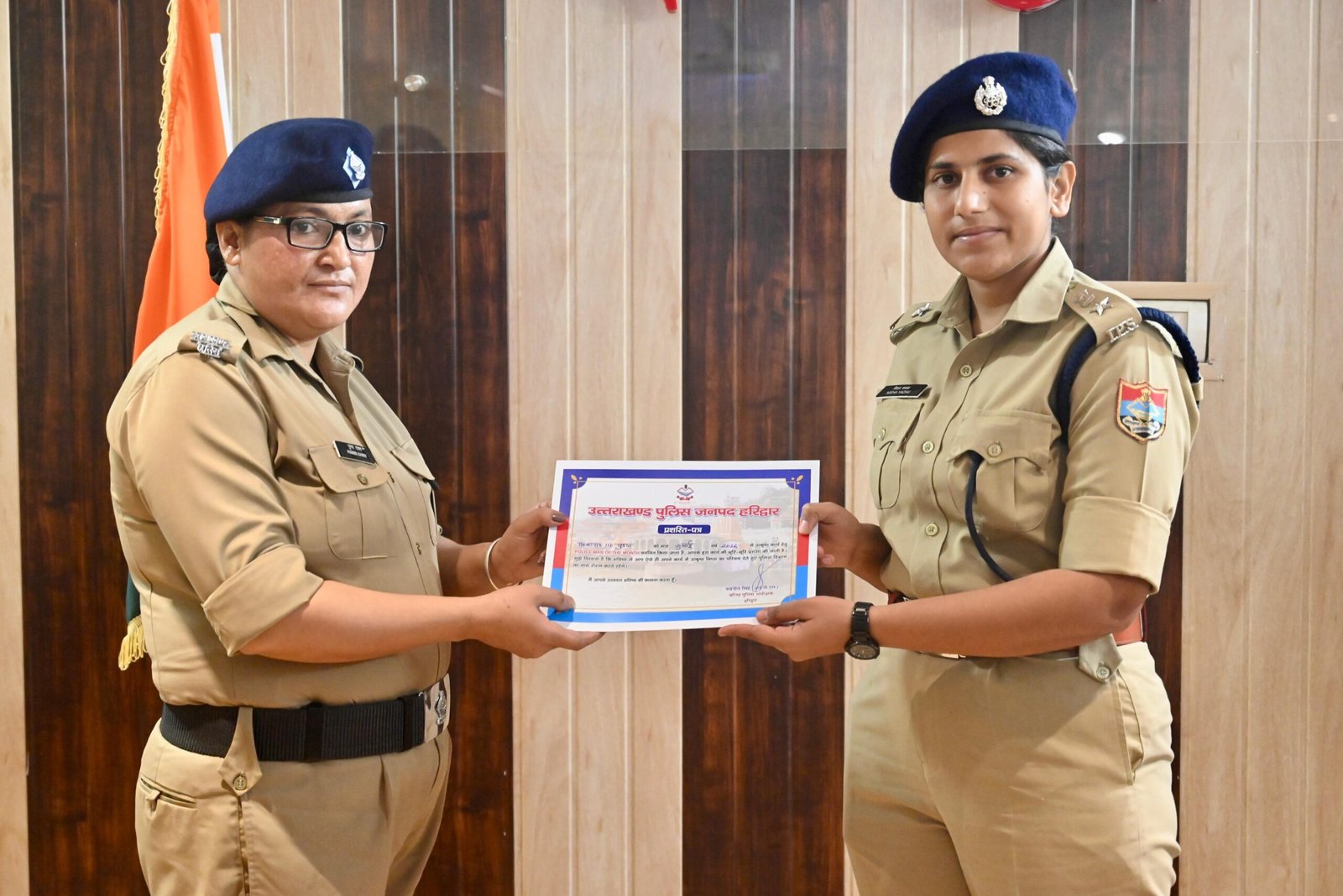 1787673923 705 एसएसपी नवनीत सिंह की अध्यक्षता में पुलिस कार्यालय में सैनिक