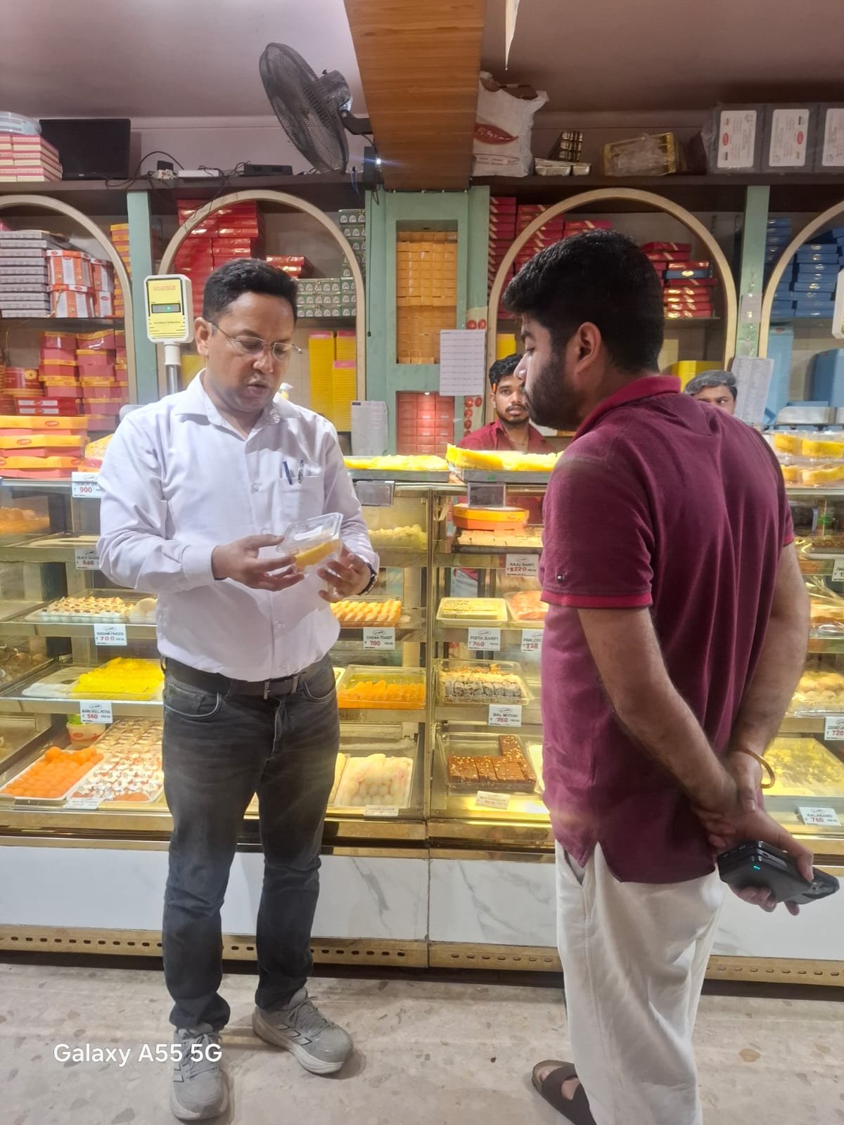 1787754335 968 खाद्य सुरक्षा विभाग द्वारा निरन्तर की जा रही है छापेमारी