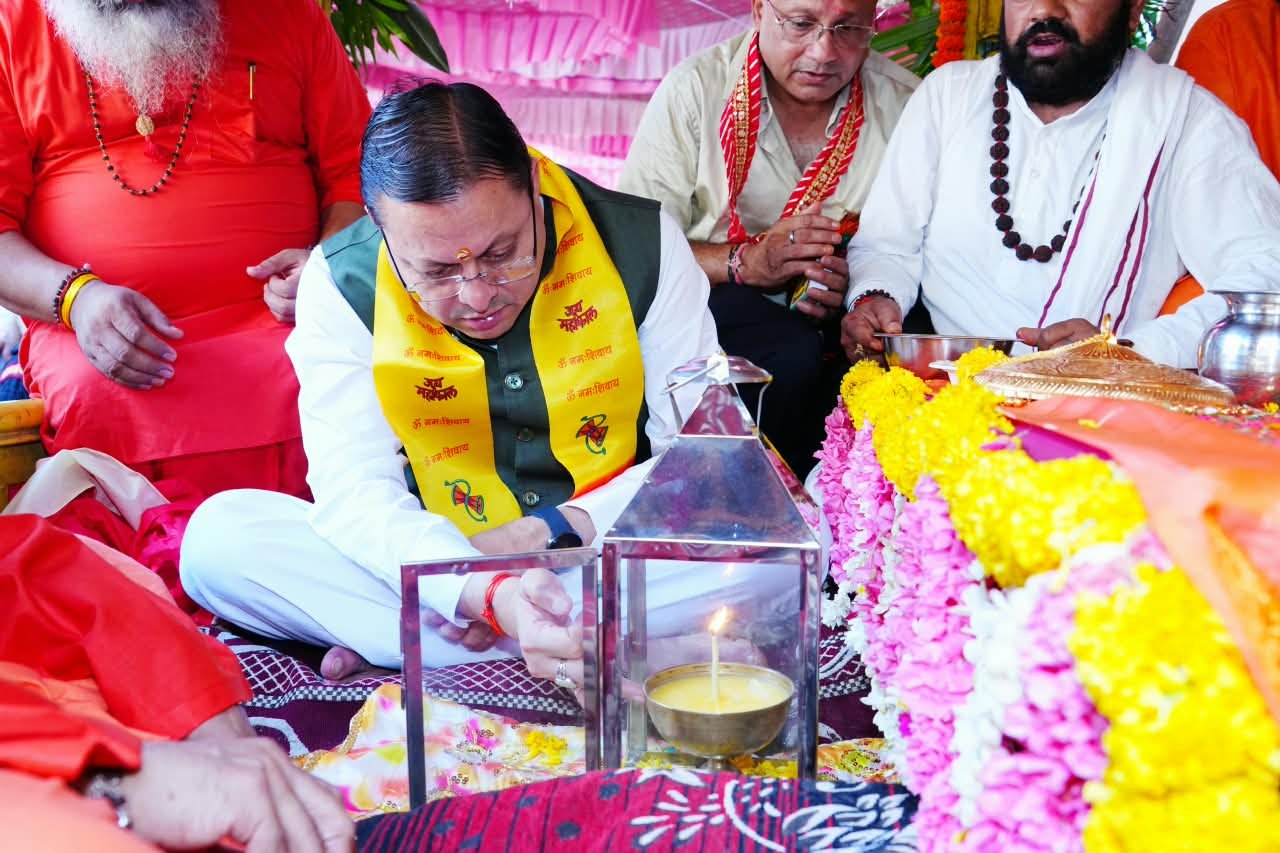 1787757382 276 टपकेश्वर महादेव की भव्य शोभायात्रा में शामिल हुए मुख्यमंत्री श्री