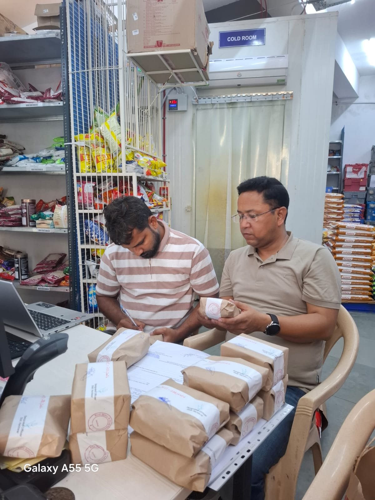 1788008099 179 जनपद हरिद्वार के विभिन्न क्षेत्रों खाद्य सुरक्षा अधिकारियों की टीमों