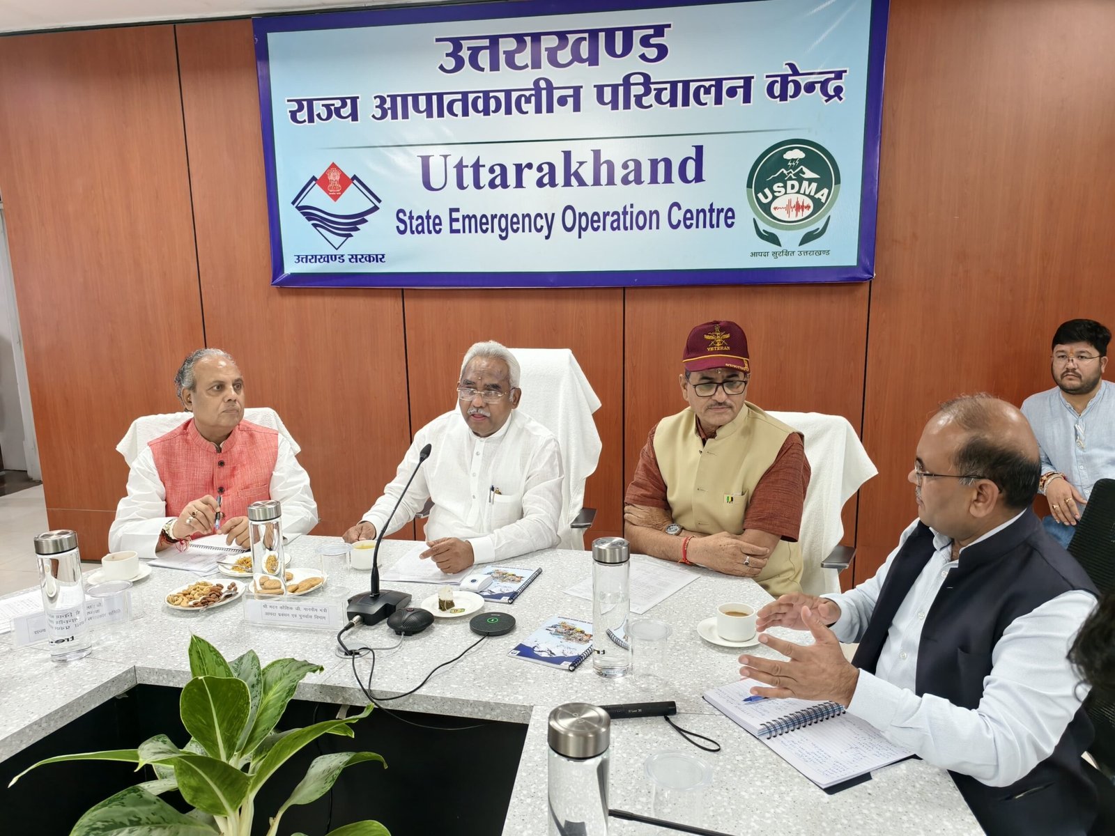 ग्लेशियर झीलों की निगरानी के लिए अत्याधुनिक तकनीक अपनाई जाएगीः मदन कौशिक 5 1788102864 361 ग्लेशियर झीलों की निगरानी के लिए अत्याधुनिक तकनीक अपनाई जाएगीः