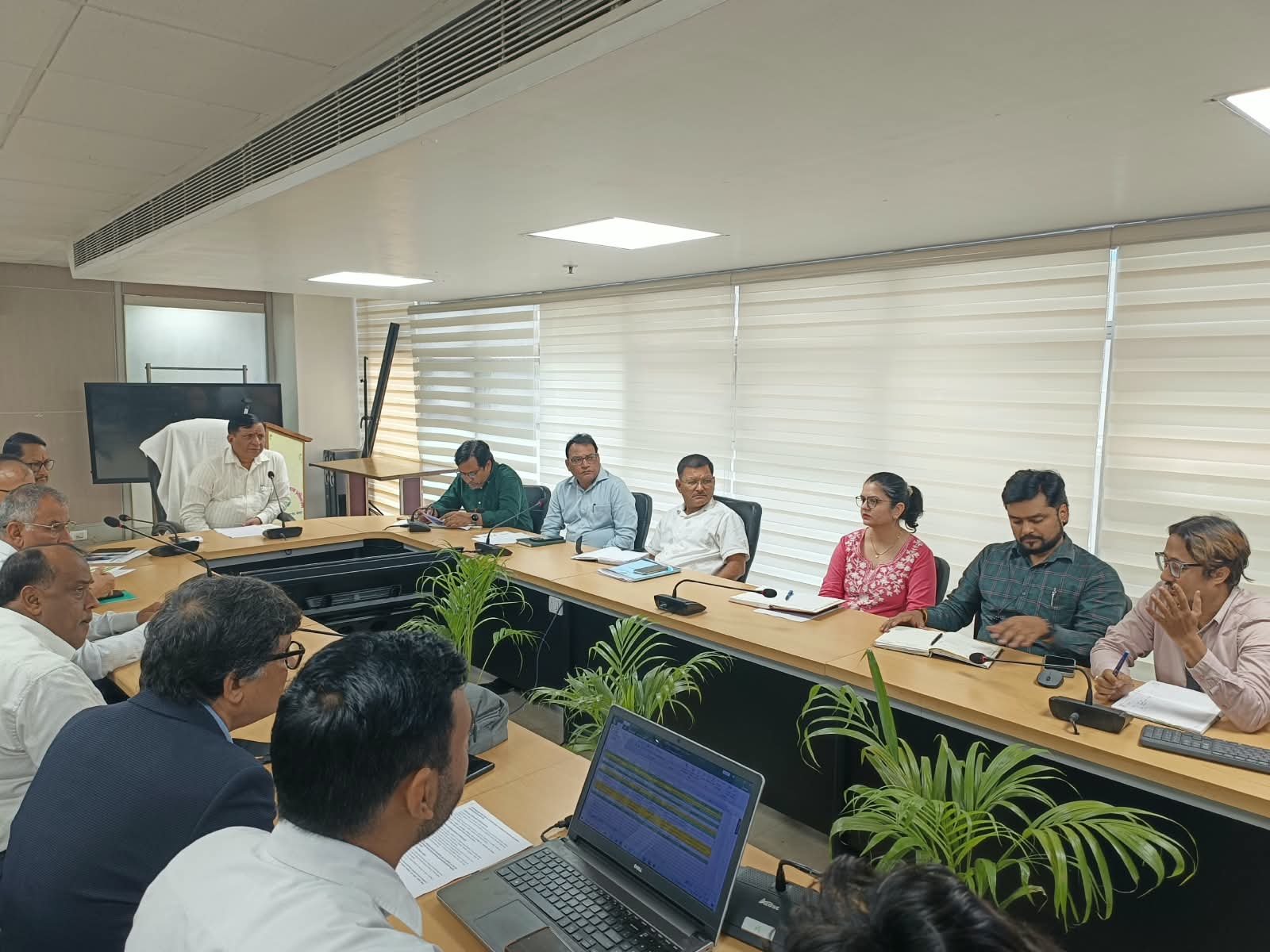 ऑनलाइन मानचित्र प्रणाली होगी अधिक पारदर्शी और तकनीकी रूप से मजबूत, समयबद्ध निस्तारण पर जोर 2 मानचित्र प्रणाली होगी अधिक पारदर्शी और तकनीकी रूप से