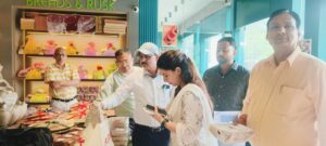 के-निर्देशों-के-अनुपालन-में-शहर-के-प्रतिष्ठित-प्रतिष्ठानों.jpeg
