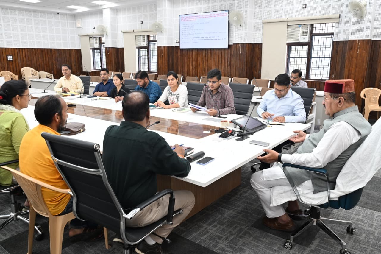 कैबिनेट मंत्री भरत सिंह चौधरी ने बेलनी में प्रस्तावित 85.68 मीटर लंबे नए मोटर सेतु के निर्माण को लेकर प्रभावितों एवं व्यापारियों के साथ की महत्वपूर्ण बैठक 2 मंत्री भरत सिंह चौधरी ने बेलनी में प्रस्तावित 8568
