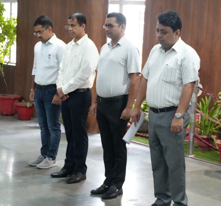 गंवाने-वाले-लोगों-के-संघर्ष-व-बलिदान-को-विभाजन.jpeg