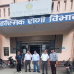 चिकित्सा-अधिकारी-स्वास्थ्य-सेवाओं-का-निरीक्षण-कर-जायजा.jpeg