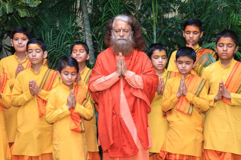 चेतना-से-अंतरिक्ष-के-अनंत-आकाश-तक-भारत-की.jpeg