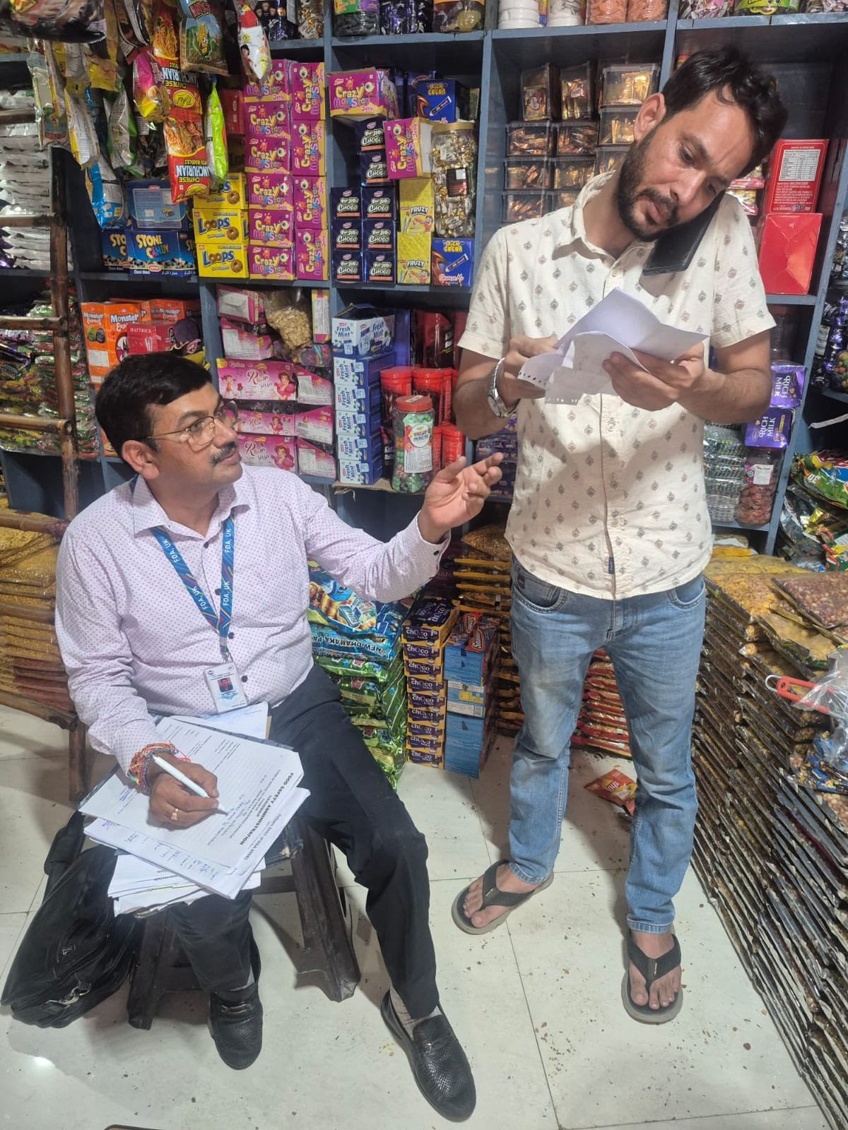 हरिद्वार के विभिन्न क्षेत्रों खाद्य सुरक्षा अधिकारियों की टीमों