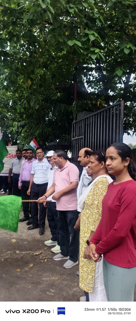 प्रशासन के तत्वाधान में हर घर तिरंगा हर घर