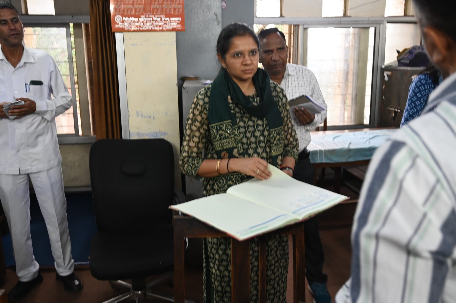 ने स्वास्थ्य श्रम पूर्ति वन विकास निगम सिंचाई व