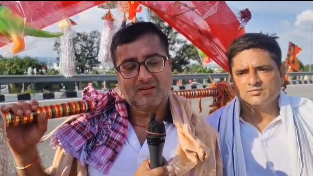 डाक कांवड़ यात्रा में उमड़ा आस्था का सैलाब, व्यवस्थाओं से श्रद्धालु खुश 2 कांवड़ यात्रा में उमड़ा आस्था का सैलाब व्यवस्थाओं से