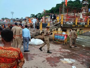 दिवस-से-पूर्व-हरिद्वार-पुलिस-का-सघन-चेकिंग-अभियान.jpeg