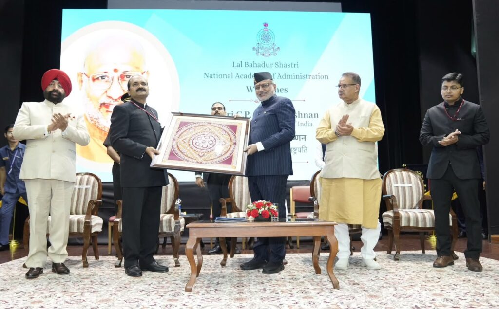 धामी-का-लक्ष्य-है-हर-पात्र-परिवार-का-हो.jpeg