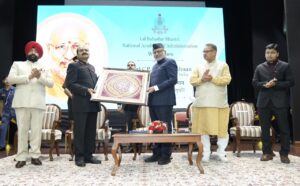 धामी-का-लक्ष्य-है-हर-पात्र-परिवार-का-हो.jpeg