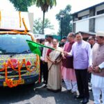 धामी-बोले-सरकार-महिला-युवा-और-ग्रामीण-उद्यमियों-को.jpeg