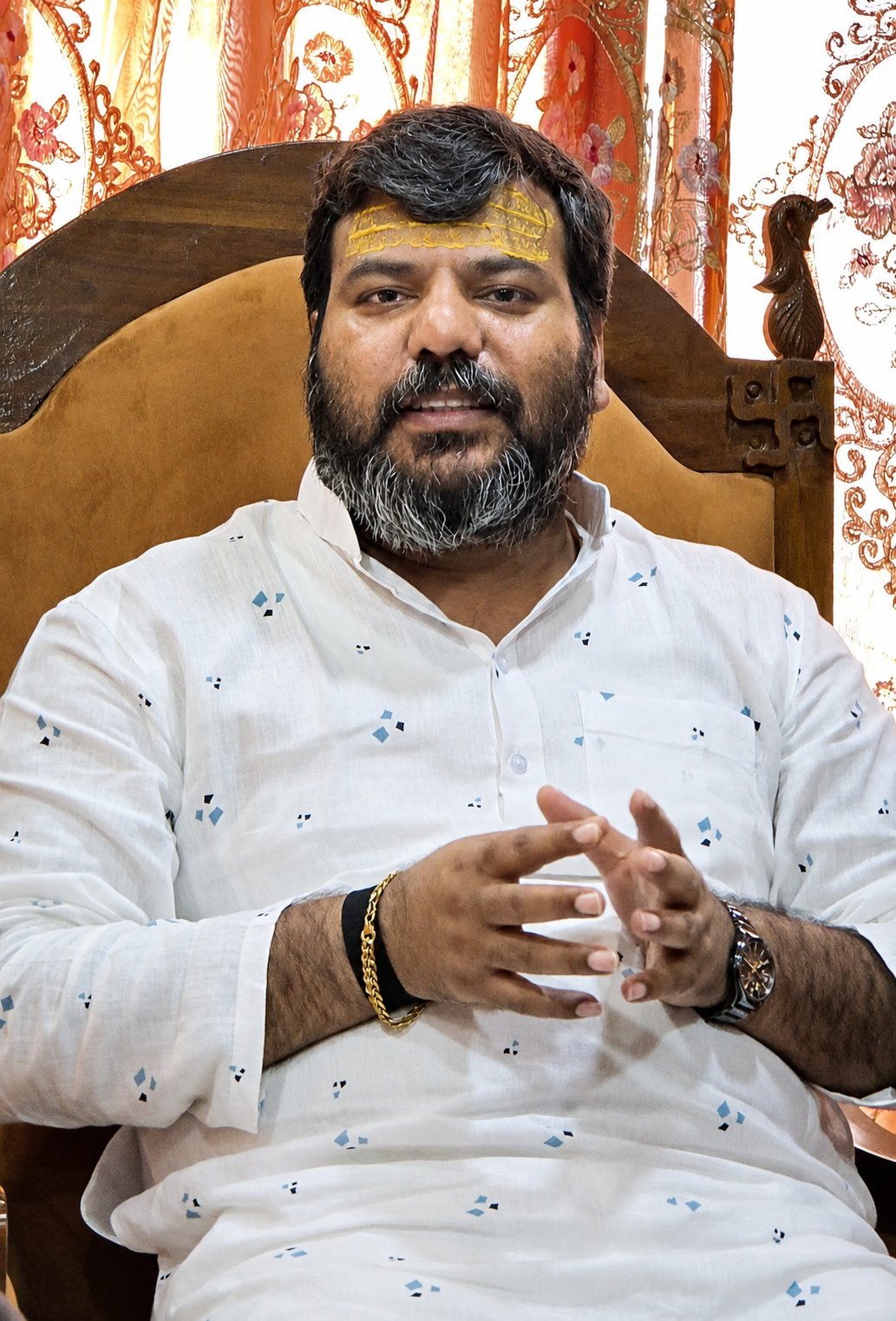 पार्टी के राष्ट्रीय संयोजक प्रवीण निषाद ने श्री दक्षिण