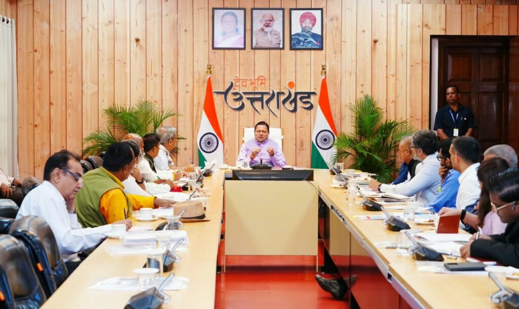 पलायन-के-लिए-विभागीय-योजनाओं-का-प्रभावी-क्रियान्वयन-सुनिश्चित.jpeg