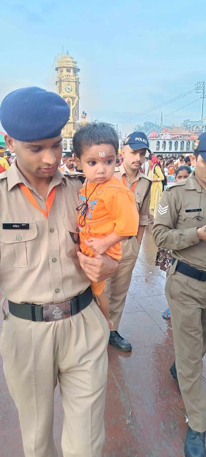 की तत्परता से परिजनों से मिली 2 वर्षीय बच्ची