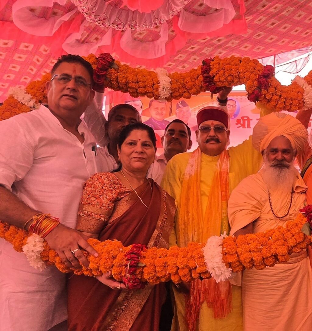 मंत्री-सतपाल-महाराज-ने-खानपुर-में-जलभराव-क्षेत्रों-के.jpeg
