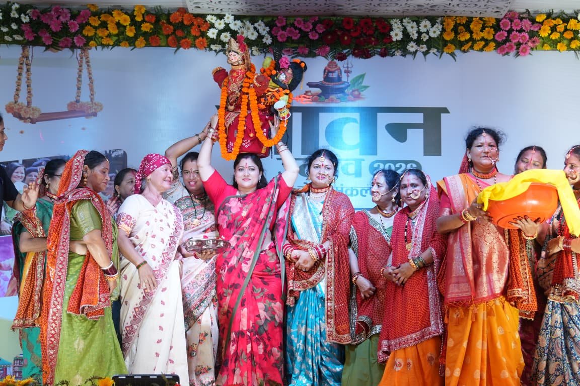 हमारी संस्कृति खेत और आजीविका की मुख्य धुरी श्रीमती