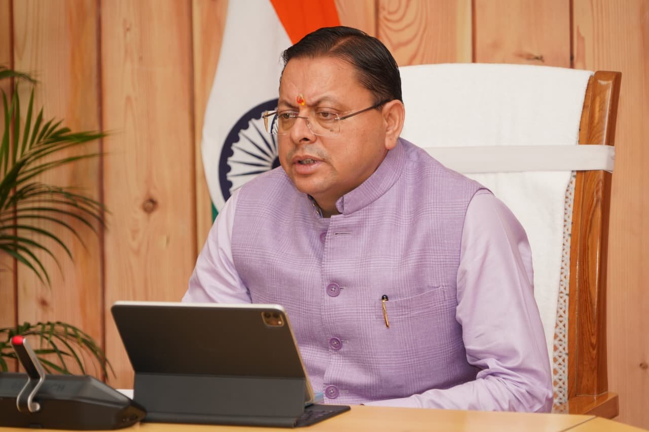 ने समस्त जिलाधिकारियों के साथ की वर्चुअल बैठक