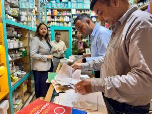 में-मेडिकल-स्टोरों-पर-संयुक्त-औचक-निरीक्षण-तीन-प्रतिष्ठानों.jpeg
