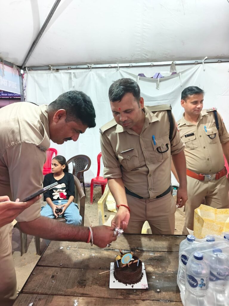 यात्रा-की-व्यवस्थाओं-के-बीच-भोले-की-जय-जयकार.jpeg