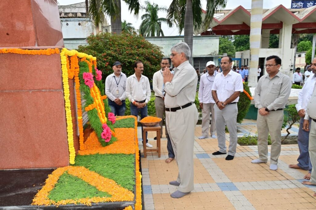 शहीदों-के-योगदान-को-हमेशा-याद-किया-जाएगारंजन-कुमार.jpg