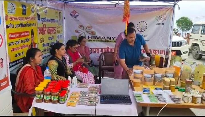 सशक्त बहना उत्सव में दिखी महिलाओं की हुनर और स्थानीय उत्पादों की समृद्ध झलक 2 बहना उत्सव में दिखी महिलाओं की हुनर और स्थानीय