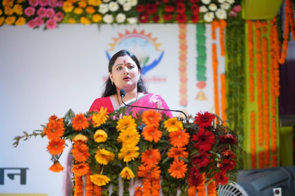 हमारी-संस्कृति-खेत-और-आजीविका-की-मुख्य-धुरी-श्रीमती.jpeg