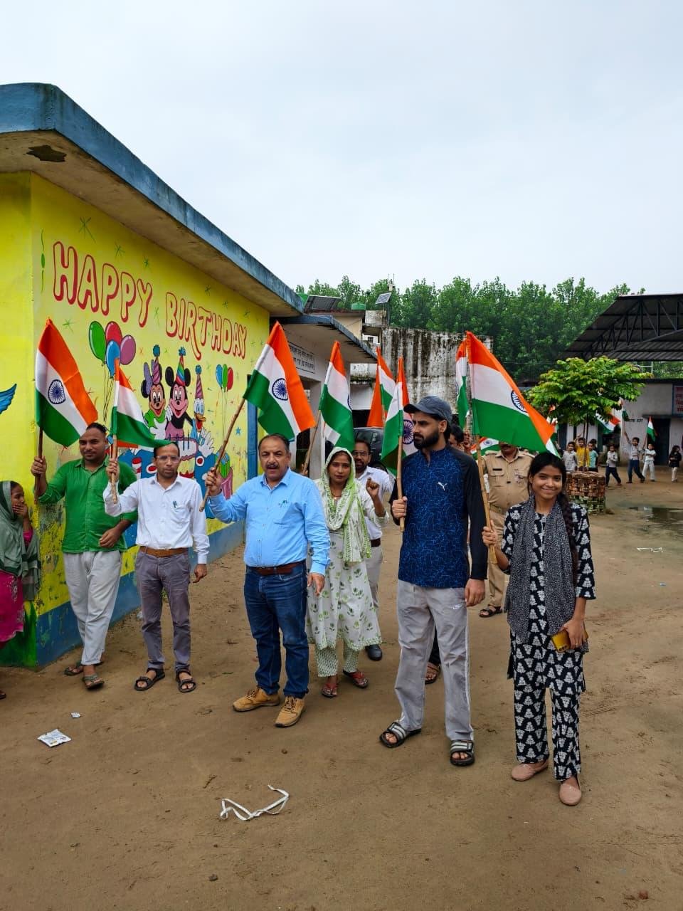 घर तिरंगा कार्यक्रम के अंतर्गत विकास खंड भगवानपुर में