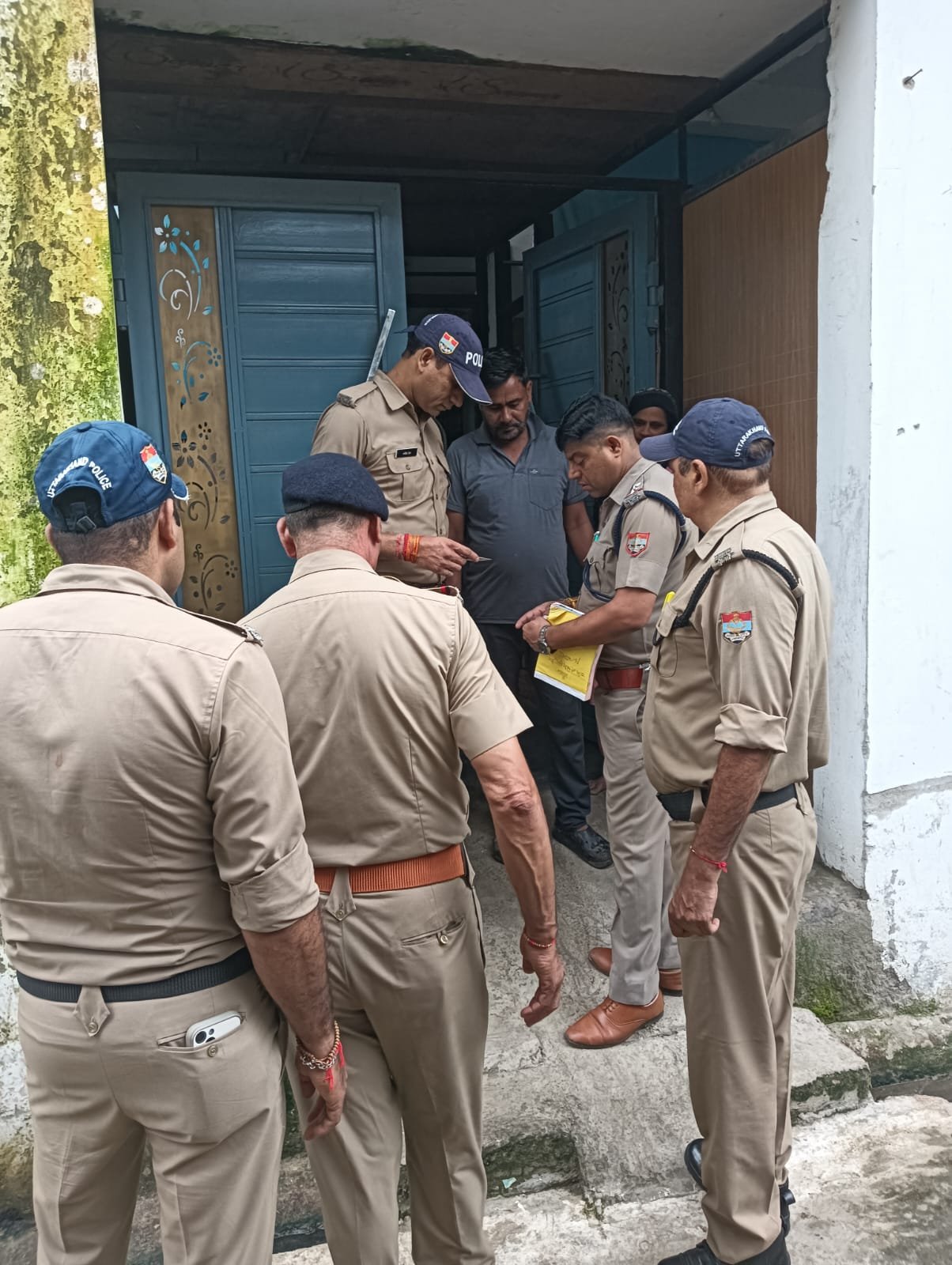 1788455804 323 आपराधिक तत्वों के पेंच कसने के लिए एसएसपी नवनीत सिंह