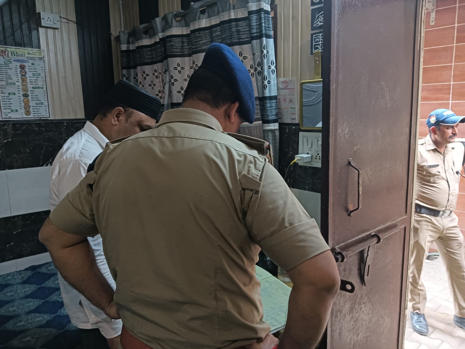 1788455804 561 आपराधिक तत्वों के पेंच कसने के लिए एसएसपी नवनीत सिंह
