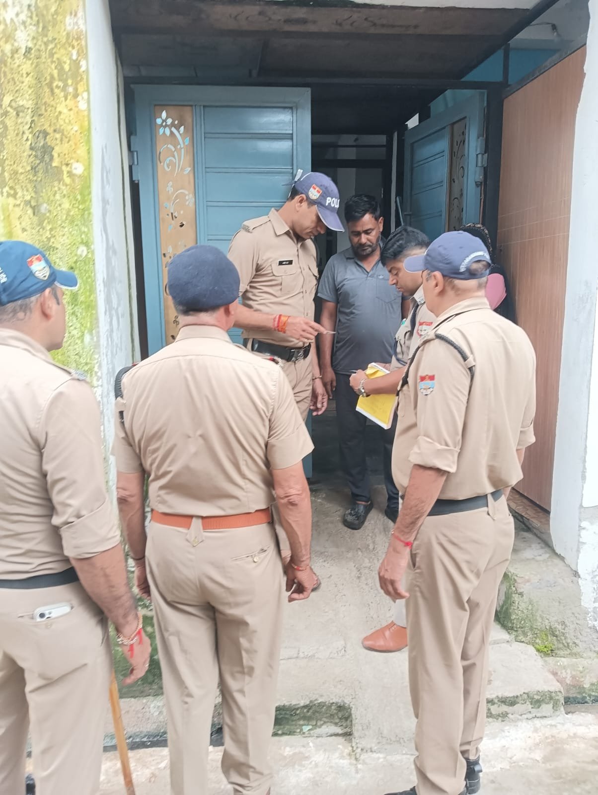 1788455804 592 आपराधिक तत्वों के पेंच कसने के लिए एसएसपी नवनीत सिंह