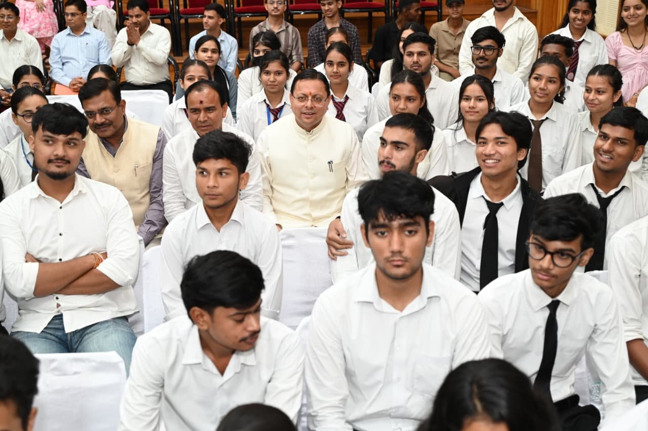 1788796553 475 मुख्यमंत्री ने किया ‘मुख्यमंत्री युवा भविष्य निर्माण योजना का शुभारंभ