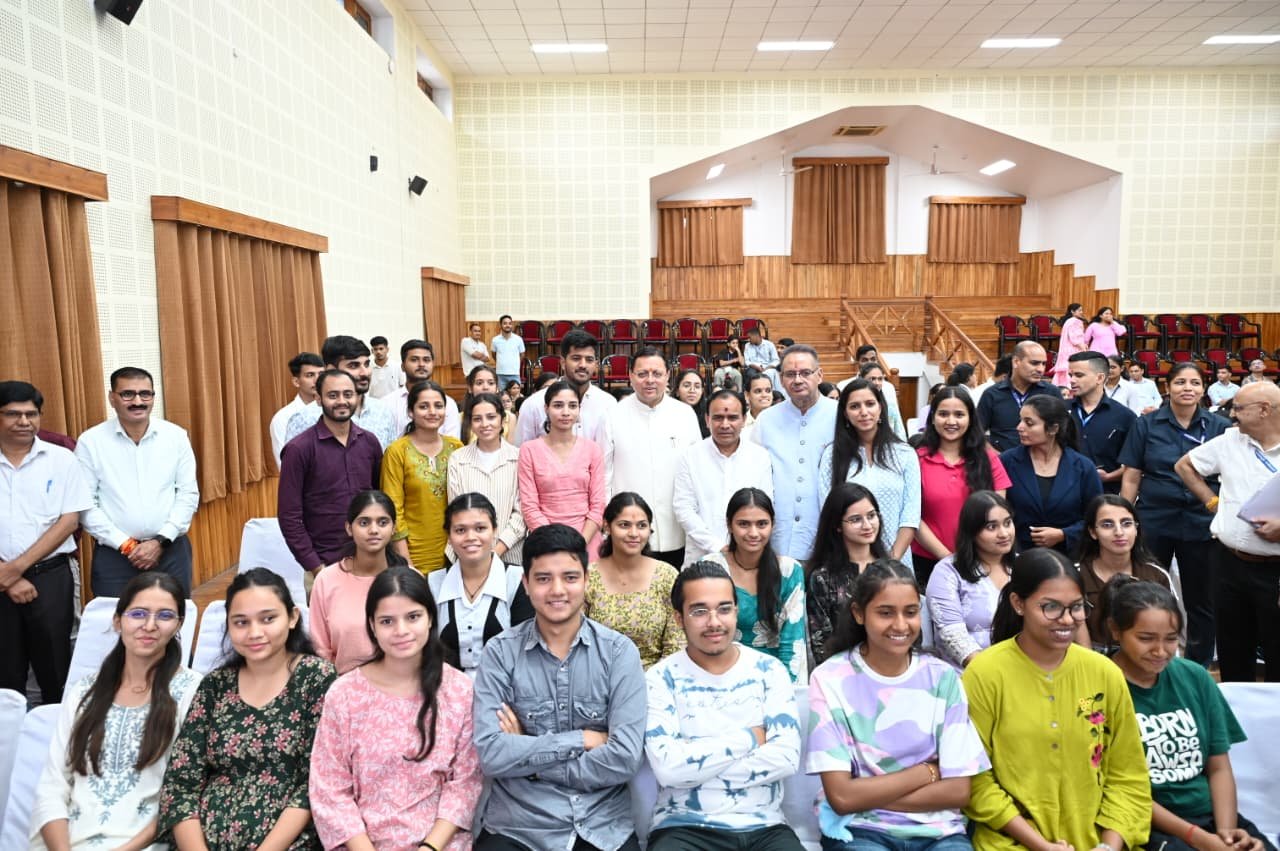 1788796553 515 मुख्यमंत्री ने किया ‘मुख्यमंत्री युवा भविष्य निर्माण योजना का शुभारंभ