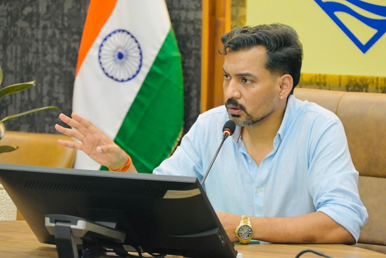 1788798217 412 जनसुरक्षा व जन सुविधा से समझौता नही गतिमान कार्य युद्धस्तर