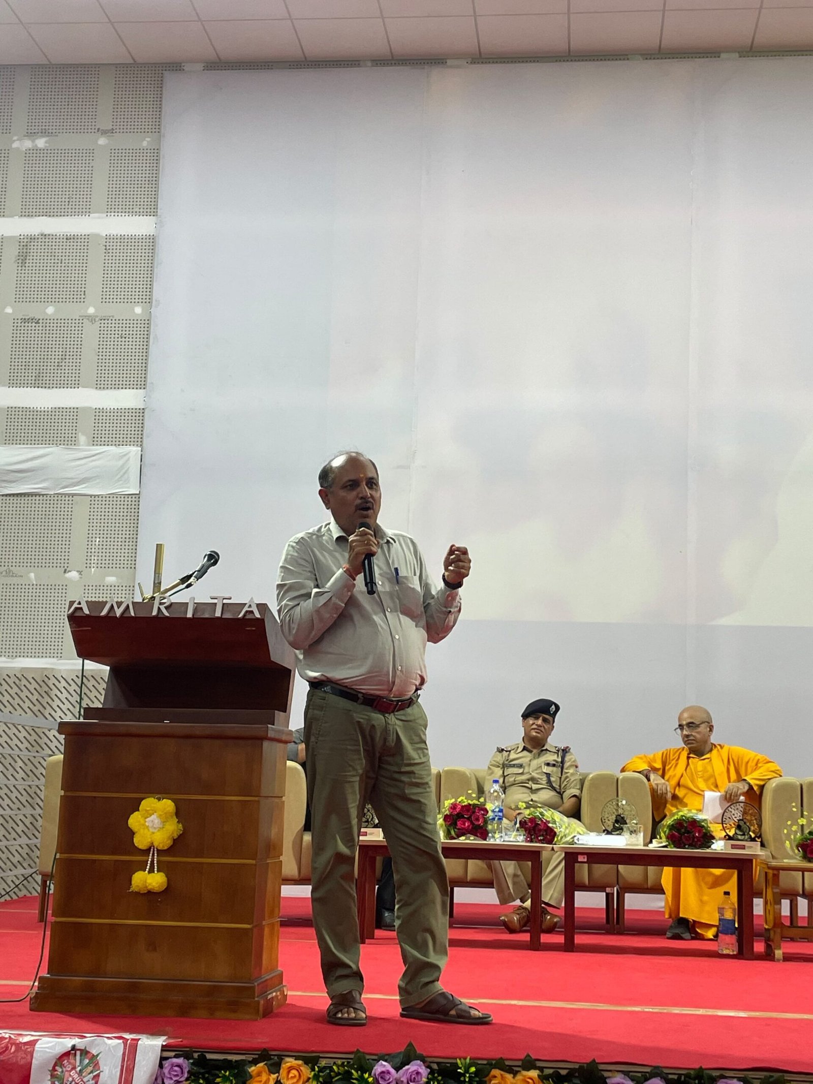 अमृता विश्व विद्यापीठम, हरिद्वार कैंपस में ‘नशा मुक्त युवा फॉर विकसित भारत’ अभियान के तहत जागरूकता कार्यक्रम का आयोजन 4 1788877096 911 अमृता विश्व विद्यापीठम हरिद्वार कैंपस में ‘नशा मुक्त युवा फॉर