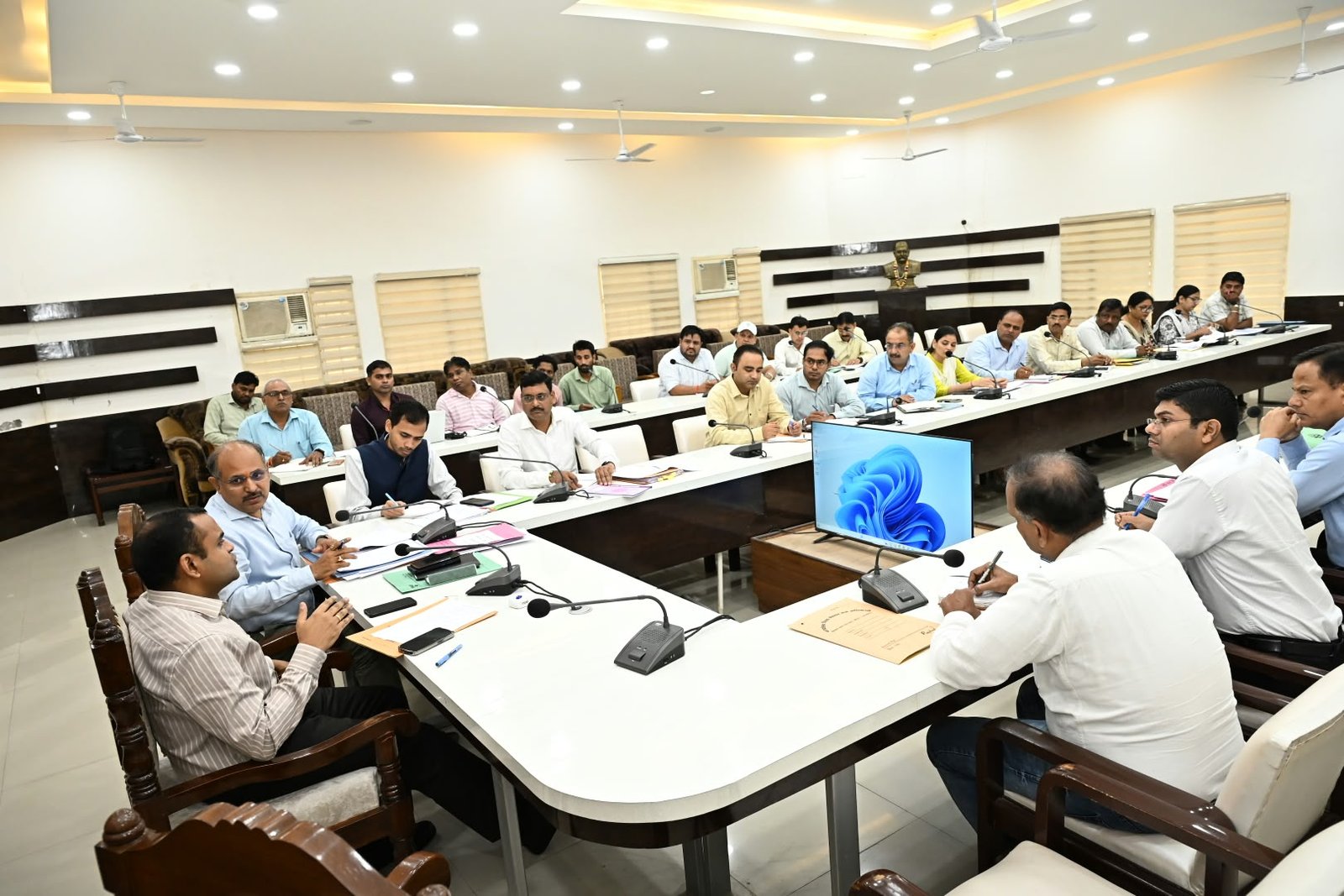 1788949205 525 स्वच्छता व्यवस्था को और अधिक प्रभावी बनाने के निर्देश घर घर