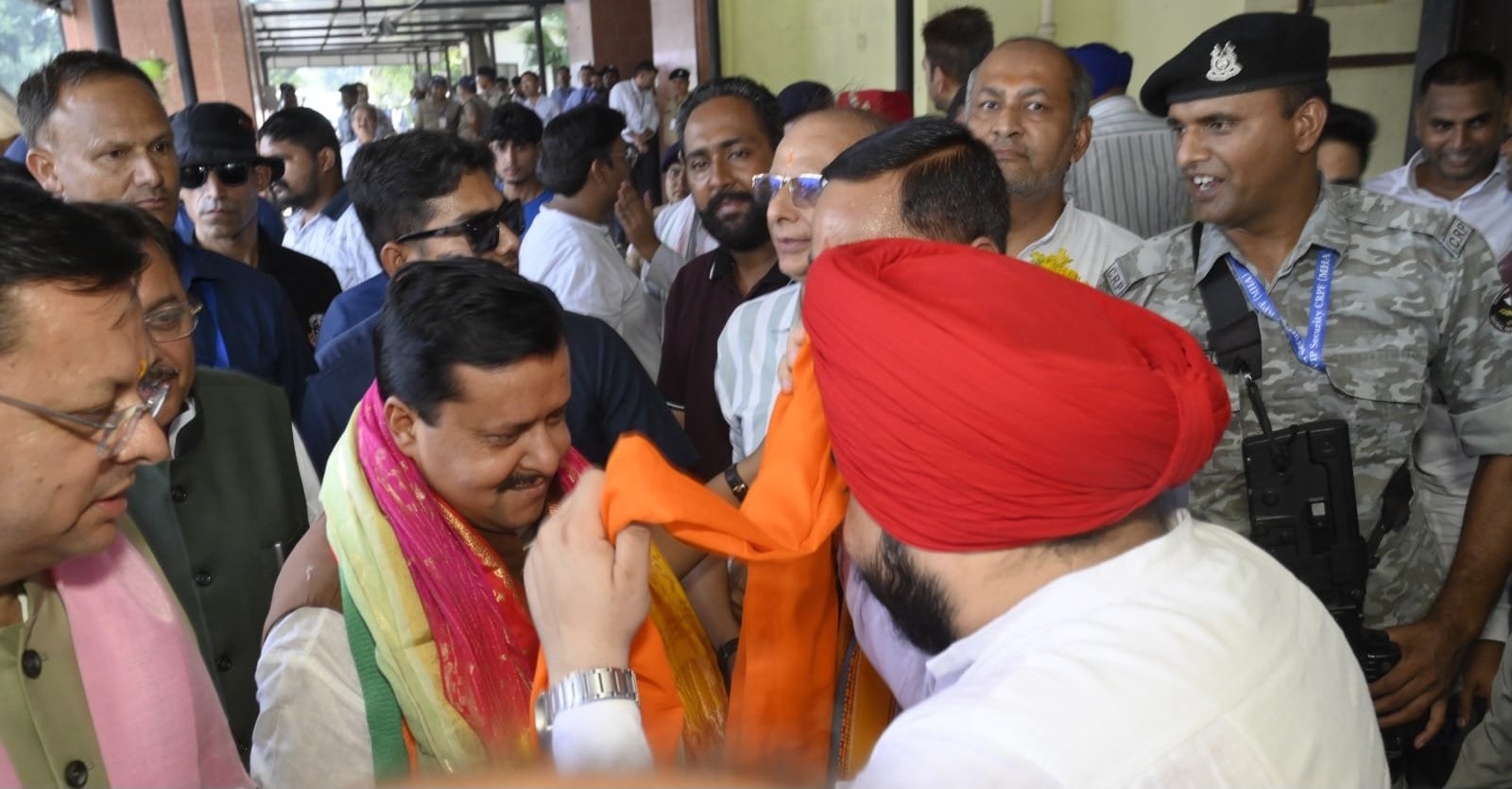 1788970412 543 मुख्यमंत्री ने राष्ट्रीय अध्यक्ष भाजपा नितिन नवीन के पंतनगर एयरपोर्ट