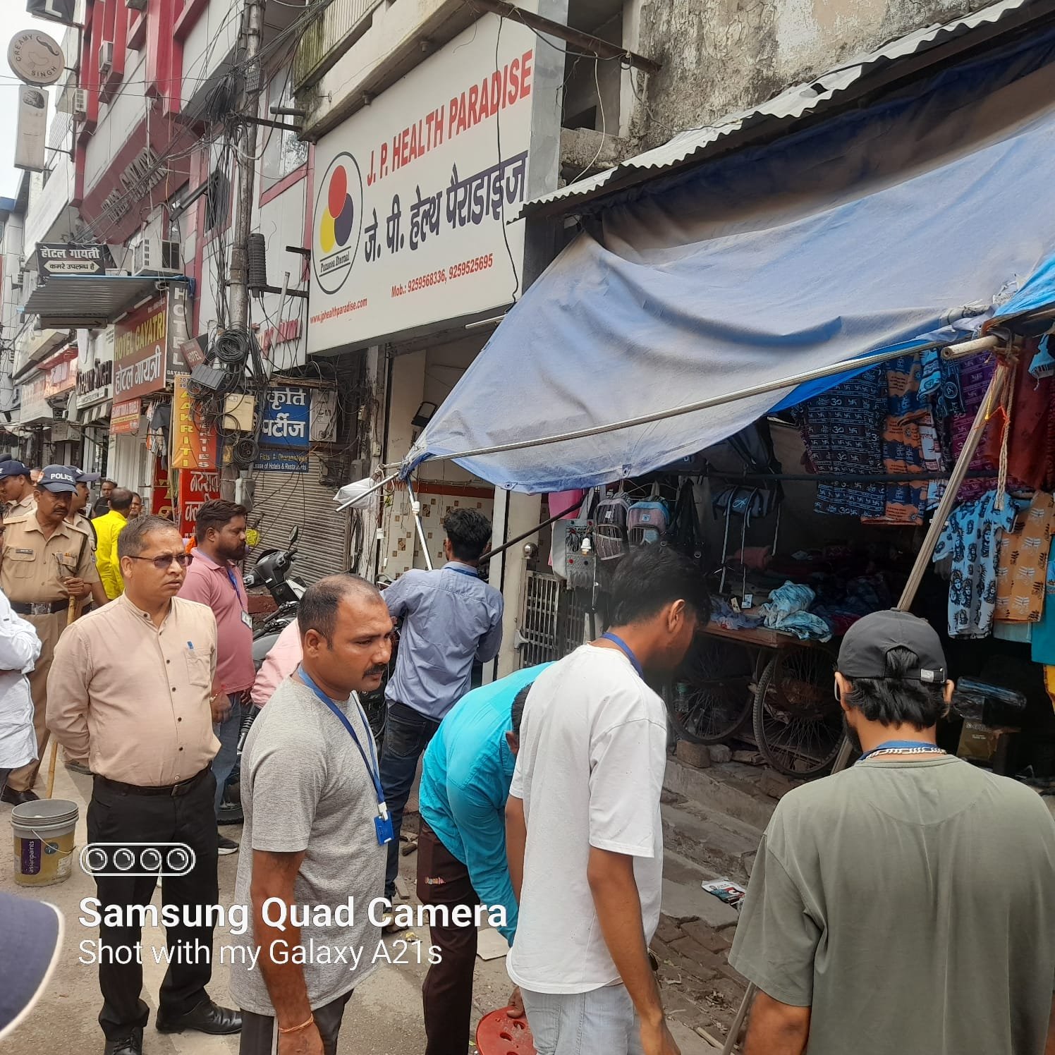 1789198600 810 दूसरे दिन भी अवैध अतिक्रमण के खिलाफ चला प्रशासन का