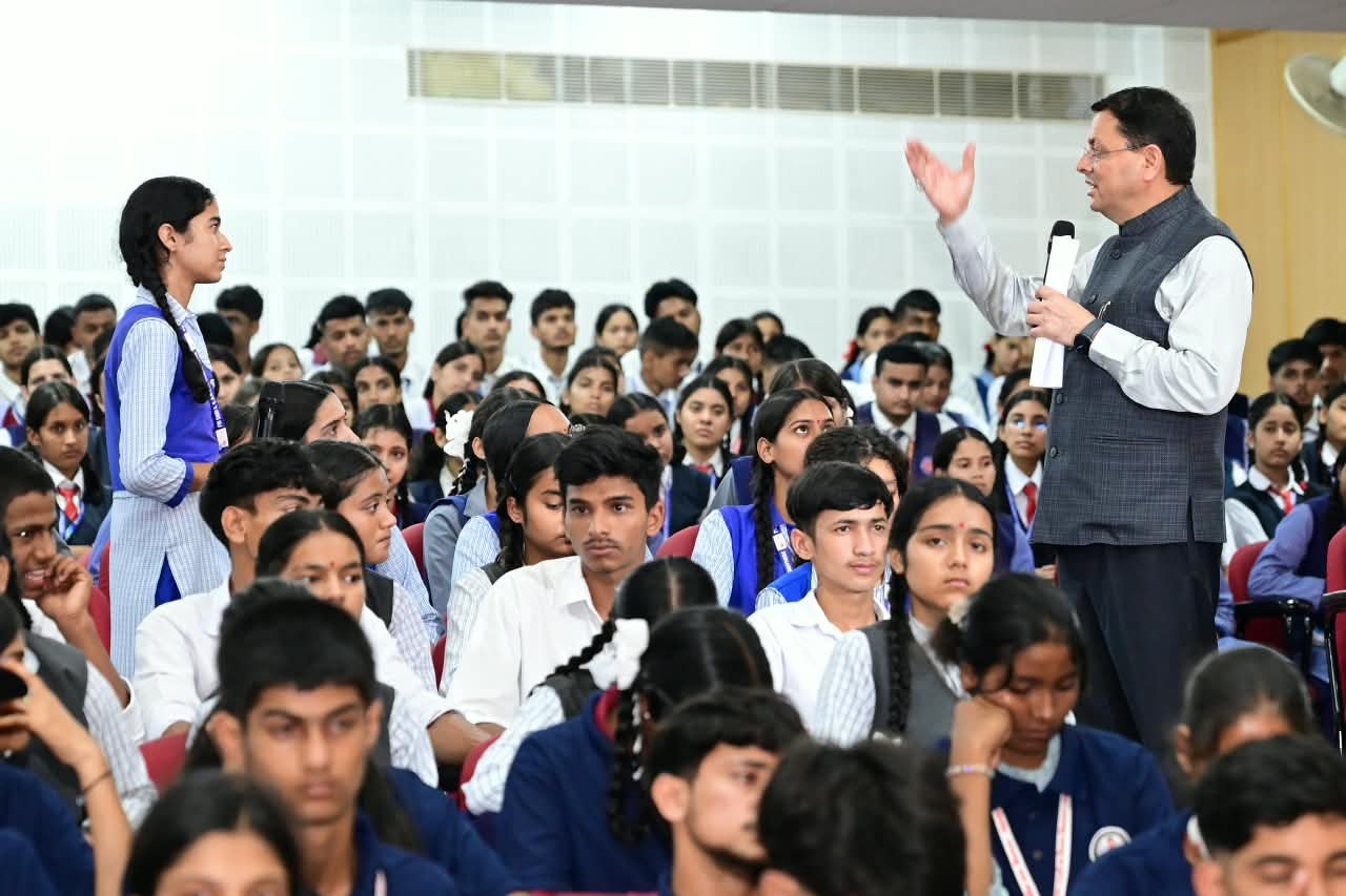 1789313782 144 मुख्यमंत्री युवा विद्यार्थी मंथन में गूंजा विकसित उत्तराखंड का संकल्प