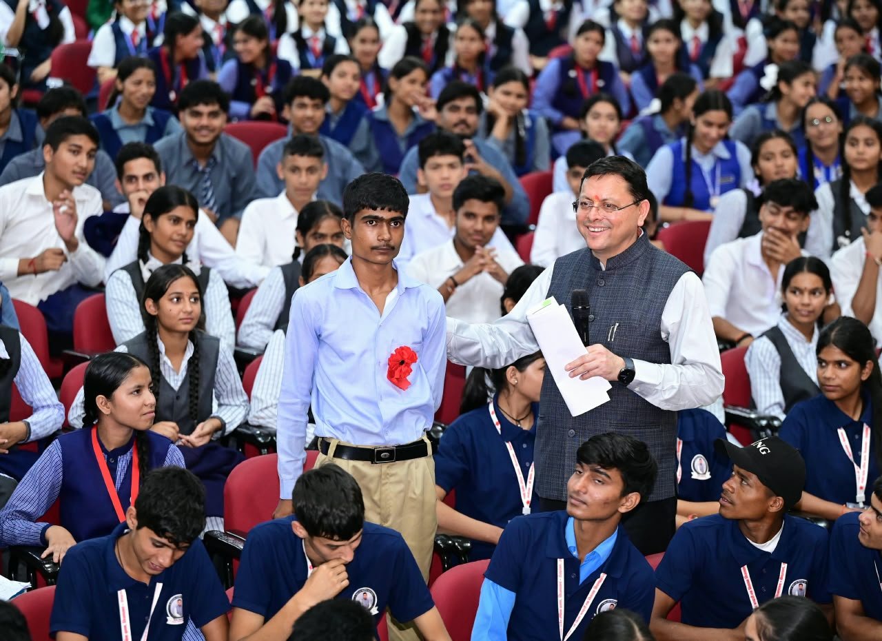 मुख्यमंत्री युवा विद्यार्थी मंथन में गूंजा विकसित उत्तराखंड का संकल्प, विद्यार्थियों ने साझा किए अपने सपने और सुझाव 9 1789313782 169 मुख्यमंत्री युवा विद्यार्थी मंथन में गूंजा विकसित उत्तराखंड का संकल्प