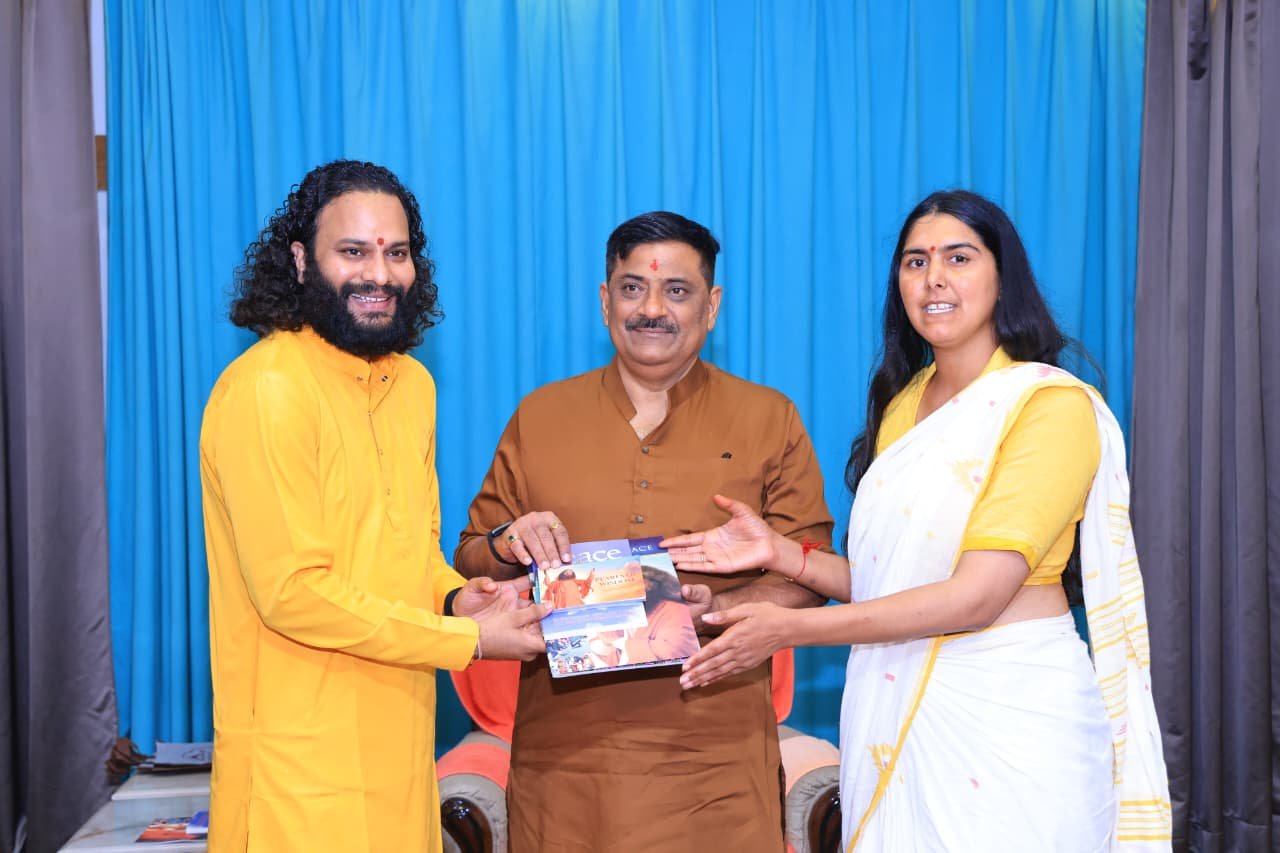 विभाग-संबंधित संसदीय स्थायी समिति के माननीय अध्यक्ष एवं सदस्यों का परमार्थ निकेतन में गरिमामय आगमन 6 1789318082 273 विभाग संबंधित संसदीय स्थायी समिति के माननीय अध्यक्ष एवं सदस्यों का