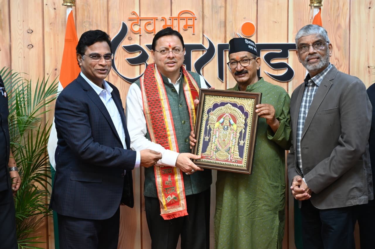 1789574163 277 क्यूआर कोड स्कैन कर मुख्यमंत्री के जन्मदिवस से जुड़ी तस्वीरें